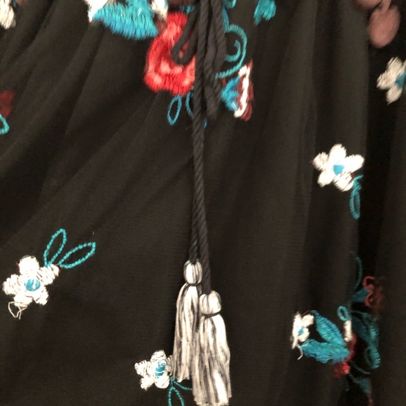 Savage couture size small tunic - Picture 4 of 5